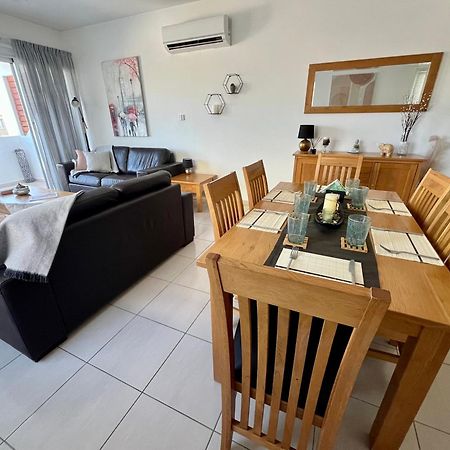 Beautiful 2 Bed Apartment In Peyia Valley, Paphos 외부 사진