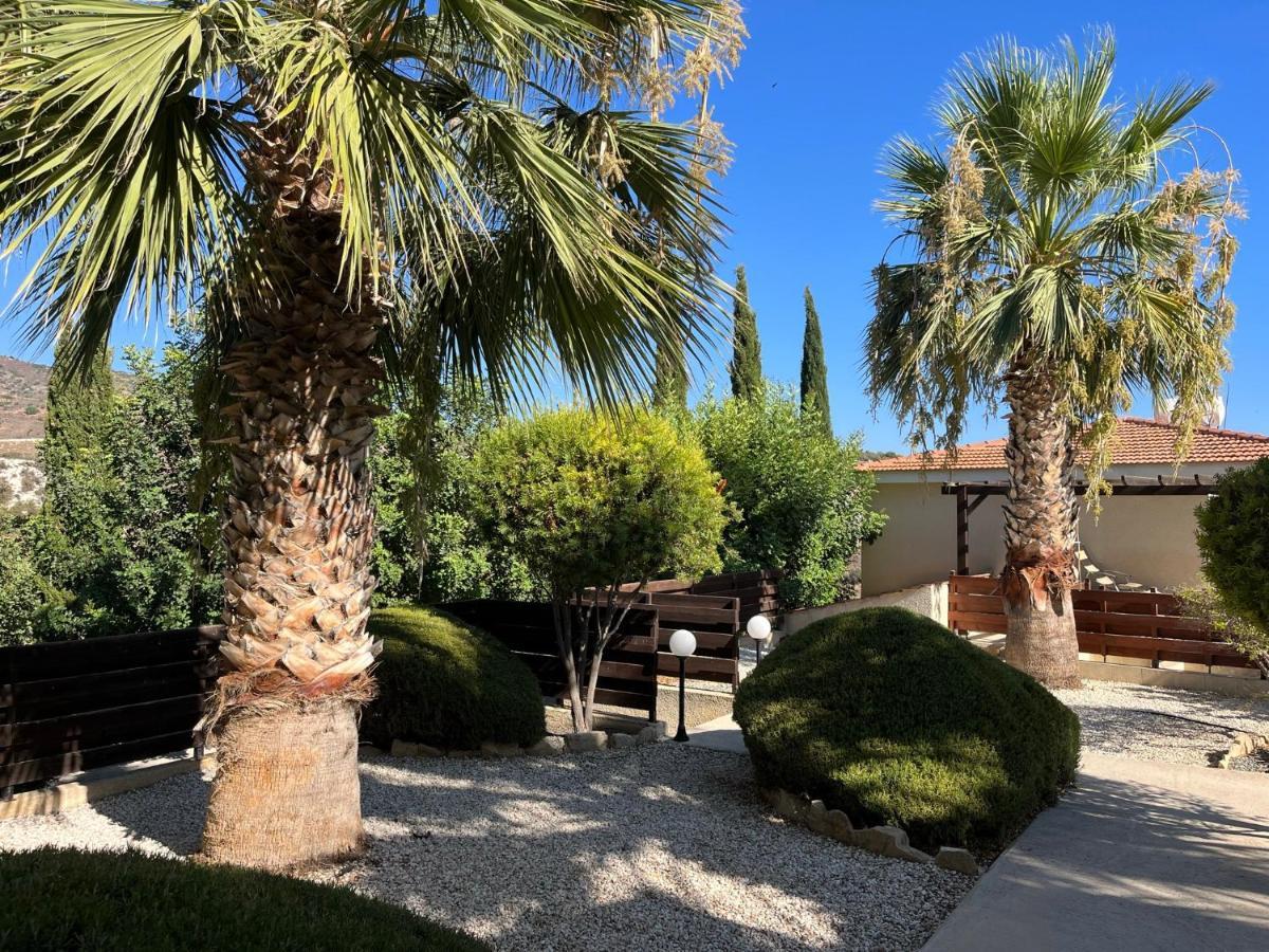 Beautiful 2 Bed Apartment In Peyia Valley, Paphos 외부 사진