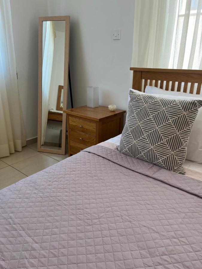 Beautiful 2 Bed Apartment In Peyia Valley, Paphos 외부 사진