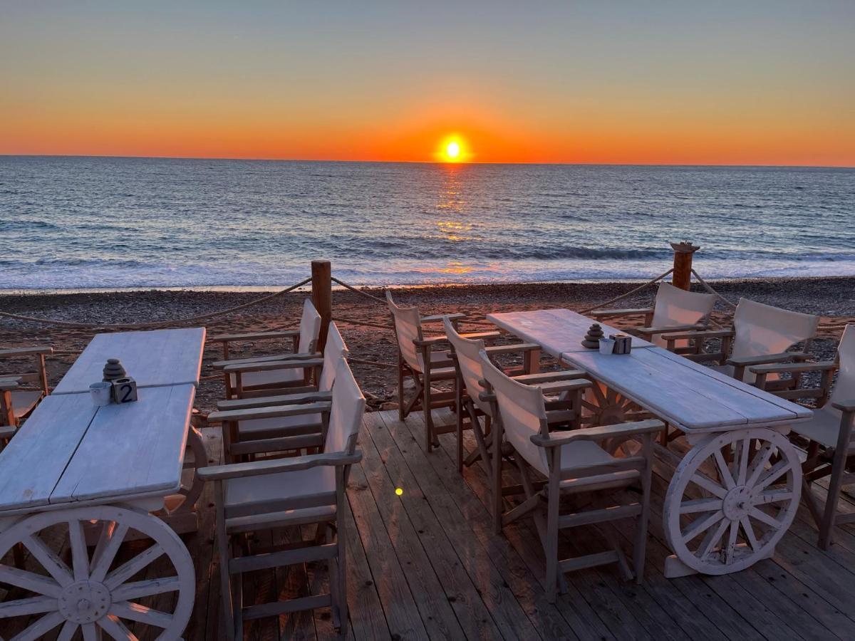 Beautiful 2 Bed Apartment In Peyia Valley, Paphos 외부 사진