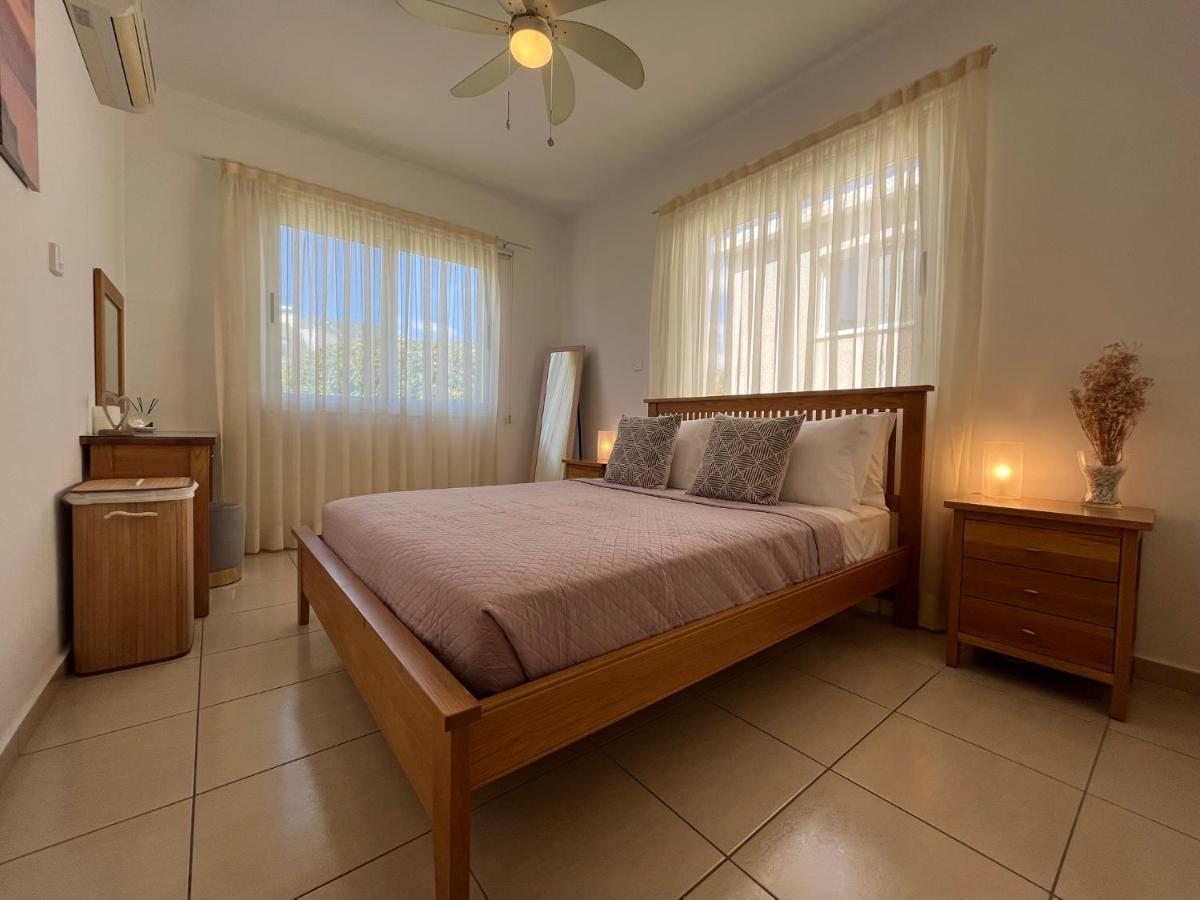 Beautiful 2 Bed Apartment In Peyia Valley, Paphos 외부 사진