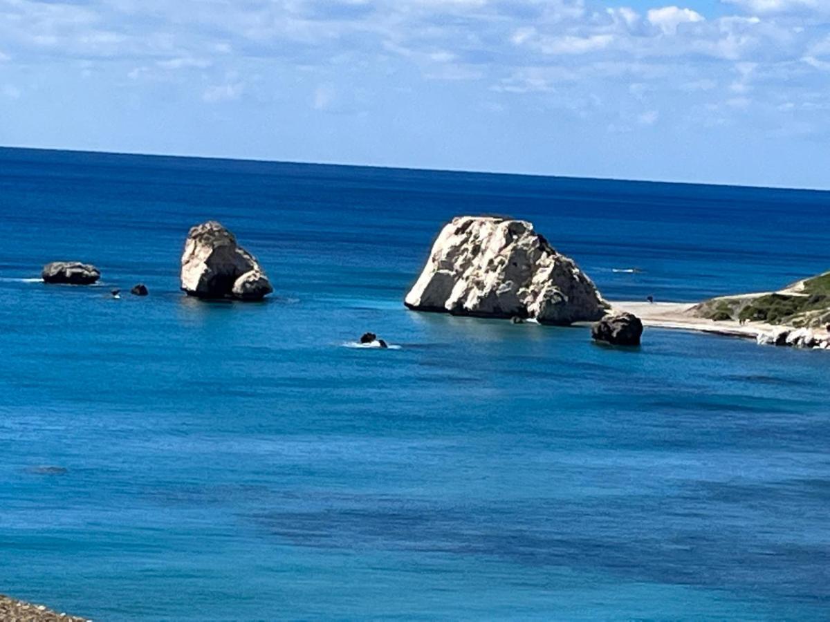 Beautiful 2 Bed Apartment In Peyia Valley, Paphos 외부 사진